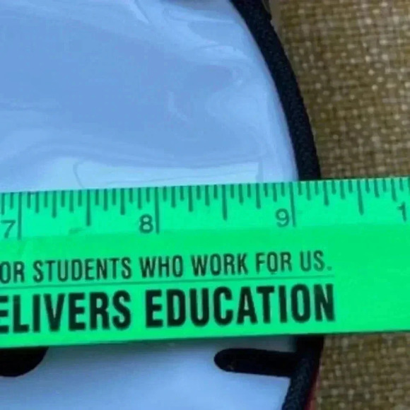 NEW Sanrio Hello Kitty Full Zip Around Lunchbox NWOT - Picture 7 of 11